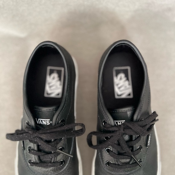 Vans Doheny Decon Tumbled Leather Black & White Skate Shoes Women's Size 8.5 - Picture 3 of 7